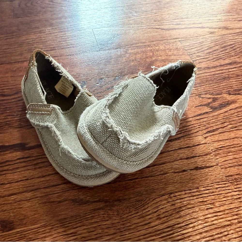 Children's Place Boys Beige Toddler Moccasins - Size 8t